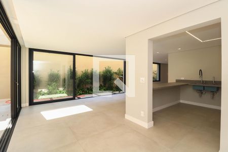 Sala de casa à venda com 4 quartos, 340m² em Jardim Paulistano, São Paulo