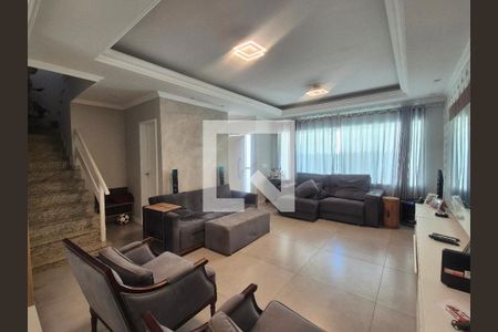 Sala de casa de condomínio à venda com 3 quartos, 195m² em Vargem Pequena, Rio de Janeiro