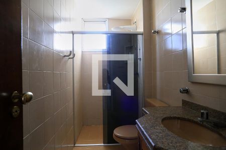 Banheiro da Suíte de apartamento para alugar com 3 quartos, 138m² em Savassi, Belo Horizonte