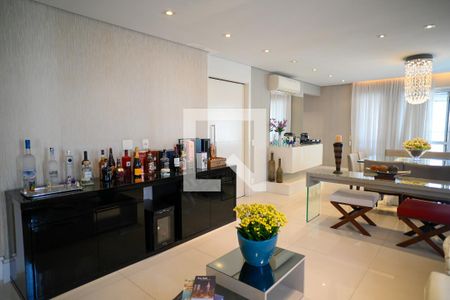 Sala de apartamento à venda com 3 quartos, 213m² em Paraíso, São Paulo