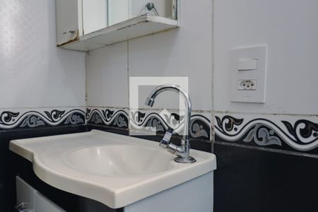 Banheiro da Suíte de apartamento para alugar com 1 quarto, 60m² em Jardim Maria Rosa, Taboão da Serra