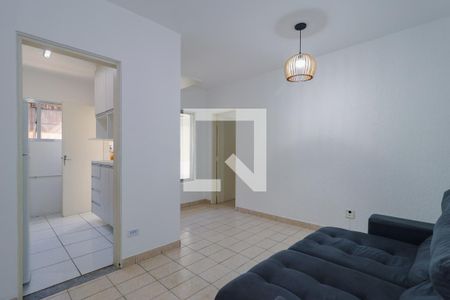 Sala de apartamento para alugar com 1 quarto, 60m² em Jardim Maria Rosa, Taboão da Serra