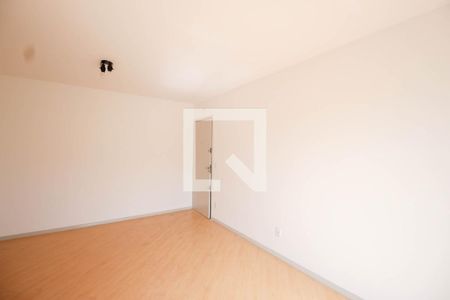 Sala de apartamento para alugar com 2 quartos, 64m² em Vila Aurora (Zona Norte), São Paulo