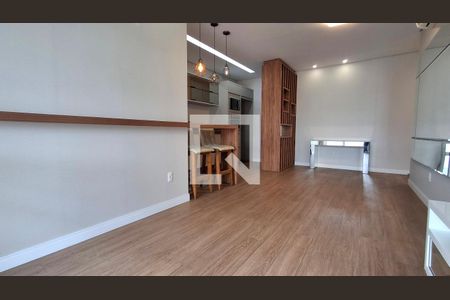 Sala de apartamento para alugar com 2 quartos, 62m² em Barreiros, São José