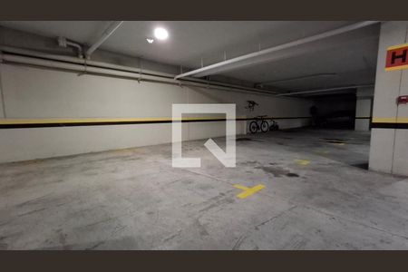 Garagem de apartamento para alugar com 2 quartos, 62m² em Barreiros, São José