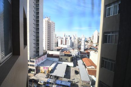Sala - Vista de apartamento à venda com 2 quartos, 70m² em Centro, Campinas
