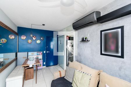 Sala de apartamento à venda com 2 quartos, 55m² em Parada de Lucas, Rio de Janeiro