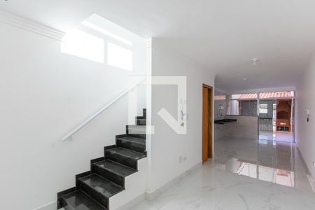 Sala de casa à venda com 3 quartos, 100m² em Vila Nhocuné, São Paulo