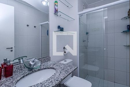 banheiro social_1 de apartamento para alugar com 2 quartos, 60m² em Sacomã, São Paulo