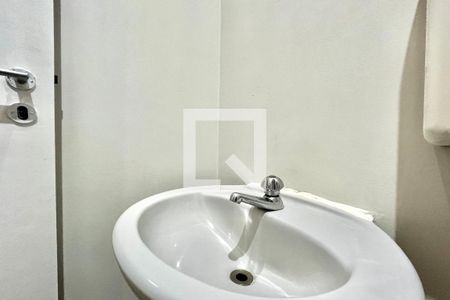 Lavabo 1 de casa para alugar com 5 quartos, 200m² em Vila Clementino, São Paulo