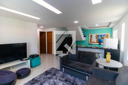 Sala de casa à venda com 5 quartos, 450m² em Engenho do Mato, Niterói