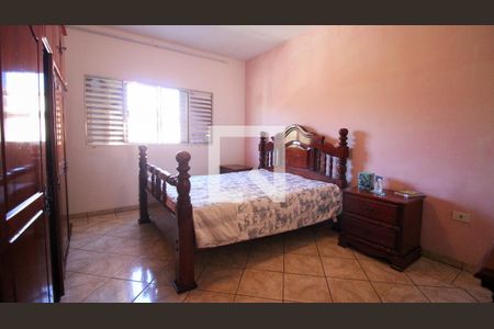 Quarto 1 de casa para alugar com 2 quartos, 249m² em Jardim Iva, São Paulo