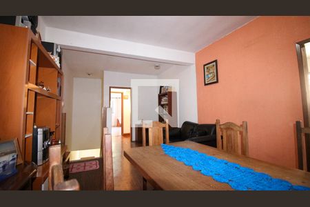 Sala de casa para alugar com 2 quartos, 249m² em Jardim Iva, São Paulo