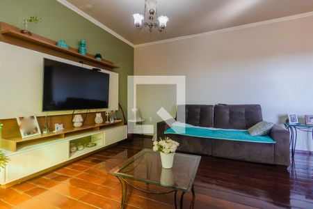 Sala de casa à venda com 3 quartos, 350m² em Cavalhada, Porto Alegre