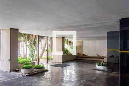 Hall de entrada de apartamento para alugar com 2 quartos, 65m² em Água Branca, São Paulo
