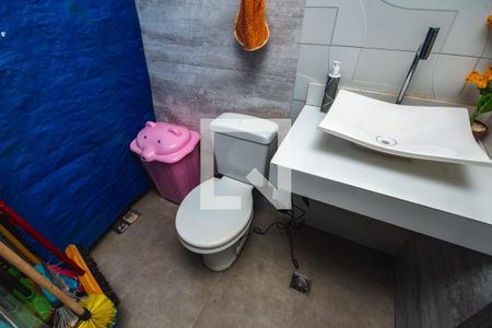 Lavabo de casa à venda com 4 quartos, 160m² em Braúnas, Belo Horizonte