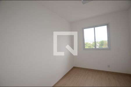 Quarto  de apartamento para alugar com 2 quartos, 57m² em Marechal Hermes, Rio de Janeiro