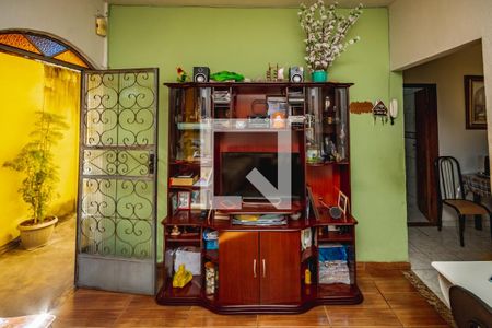 Sala de casa à venda com 2 quartos, 180m² em Canaa, Belo Horizonte