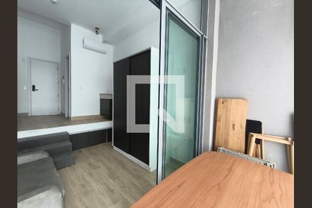 Varanda de kitnet/studio à venda com 1 quarto, 26m² em Vila Mariana, São Paulo