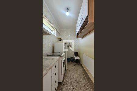 Cozinha de apartamento para alugar com 1 quarto, 44m² em Taquaral, Campinas