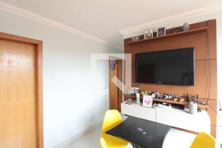 Sala de apartamento à venda com 3 quartos, 63m² em Rio Branco, Belo Horizonte