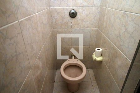 Banheiro de casa para alugar com 1 quarto, 35m² em Jardim América, Rio de Janeiro