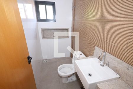Banheiro da Suíte 1 de casa de condomínio para alugar com 3 quartos, 153m² em Vila Rosa, Goiânia