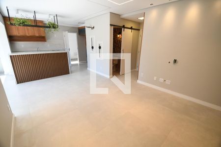 Sala de apartamento à venda com 3 quartos, 104m² em Taquaral, Campinas