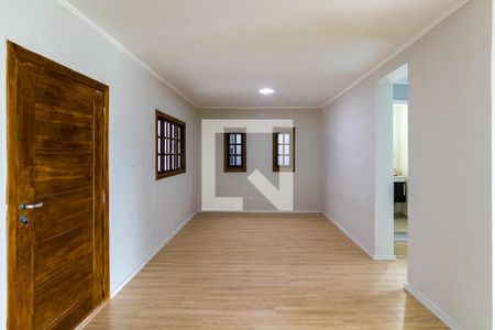 Sala de casa para alugar com 5 quartos, 325m² em Jardim Londrina, São Paulo