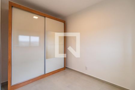 Quarto 2 de apartamento para alugar com 2 quartos, 49m² em Nova Aldeinha, Barueri