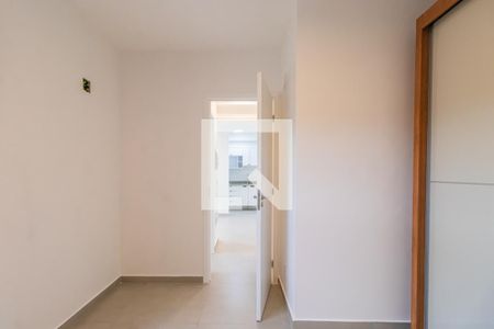 Quarto 2 de apartamento para alugar com 2 quartos, 49m² em Nova Aldeinha, Barueri