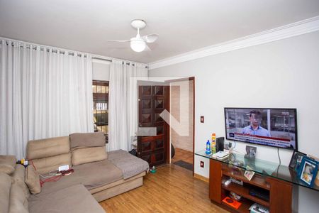 Sala de TV de casa à venda com 4 quartos, 185m² em Piraporinha, Diadema