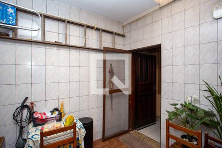 Área de Serviço de casa à venda com 4 quartos, 185m² em Piraporinha, Diadema