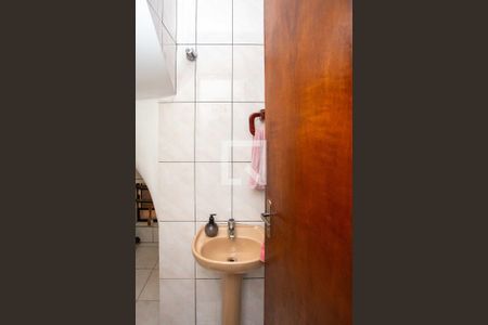 Lavabo de casa à venda com 4 quartos, 185m² em Piraporinha, Diadema