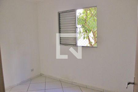 Quarto 2 de apartamento à venda com 2 quartos, 47m² em Jardim Sao Luis (zona Norte), Guarulhos
