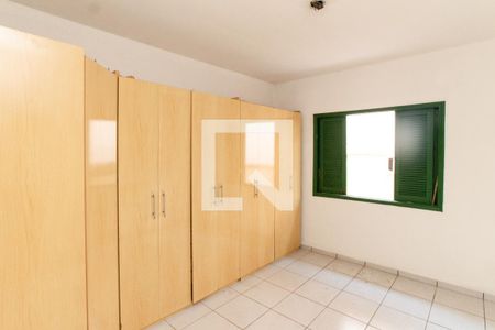 Quarto 1 de casa para alugar com 4 quartos, 150m² em Parque Vitoria, São Paulo