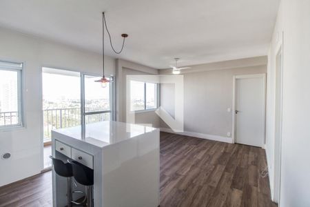 Sala de apartamento para alugar com 1 quarto, 57m² em Alphaville Empresarial, Barueri