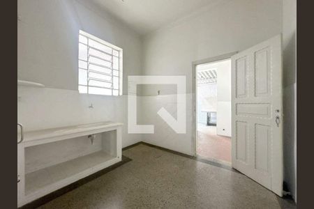 Casa à venda com 5 quartos, 300m² em Alto Barroca, Belo Horizonte