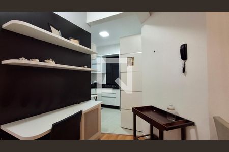 Escritório de apartamento para alugar com 2 quartos, 85m² em Rio Tavares, Florianópolis