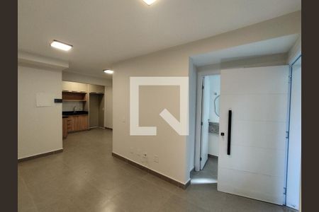 Sala de casa para alugar com 2 quartos, 100m² em Jardins, São Paulo