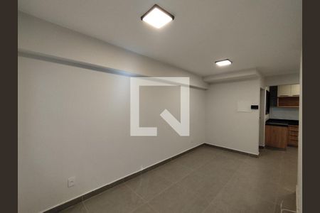 Sala de casa para alugar com 2 quartos, 100m² em Jardins, São Paulo