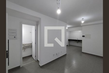 Sala de casa para alugar com 2 quartos, 100m² em Jardins, São Paulo