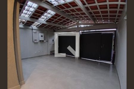 Garagem de casa à venda com 3 quartos, 130m² em Santa Maria, Santo André