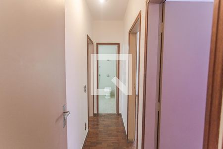 Corredor de apartamento à venda com 3 quartos, 81m² em Coracao de Jesus, Belo Horizonte