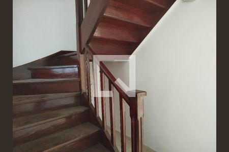 Escada de casa para alugar com 3 quartos, 100m² em Tatuapé, São Paulo