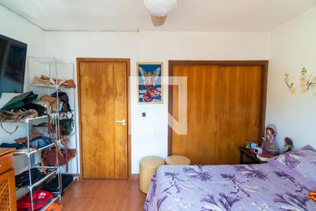 Quarto 2 de casa à venda com 3 quartos, 180m² em Vila Fachini, São Paulo