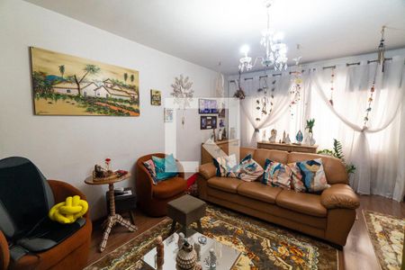 Casa à venda com 3 quartos, 180m² em Vila Fachini, São Paulo