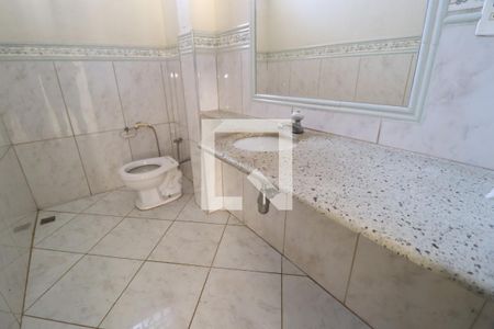 Lavabo de casa para alugar com 5 quartos, 340m² em Santa Mônica, Uberlândia