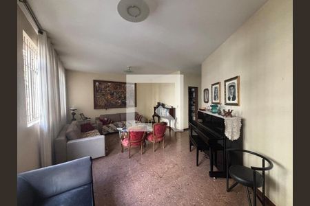 Sala de estar de casa à venda com 5 quartos, 600m² em São Lucas, Belo Horizonte