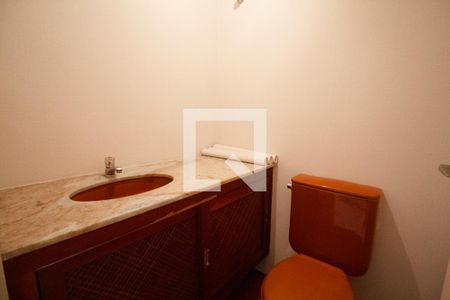 Lavabo de apartamento para alugar com 3 quartos, 130m² em Pinheiros, São Paulo